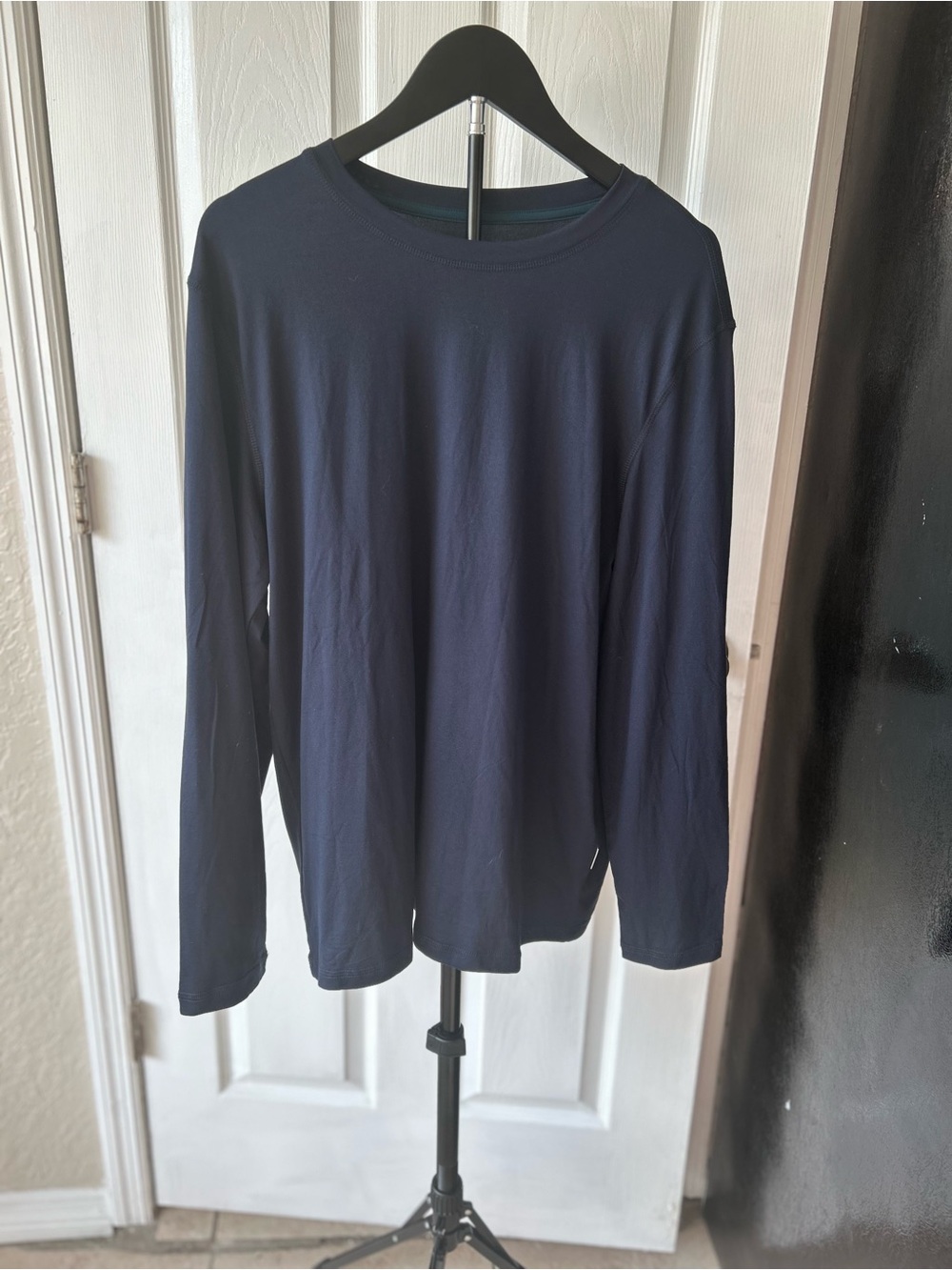 Perry Ellis Portfolio Men's Deluxe Touch Long Sleeve Crewneck Tee - Navy Size M